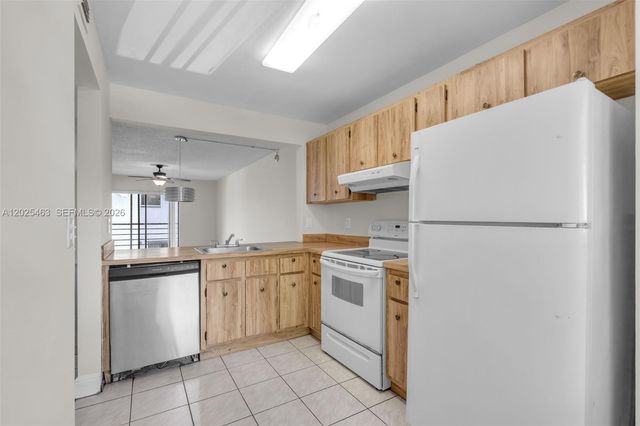 841 NE 207th Ln 3-201, Miami, FL 33179