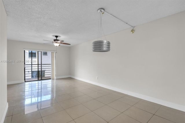 841 NE 207th Ln 3-201, Miami, FL 33179