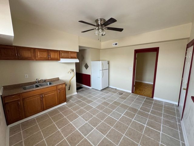 1543 W Marquette Road 2, Chicago, IL 60636