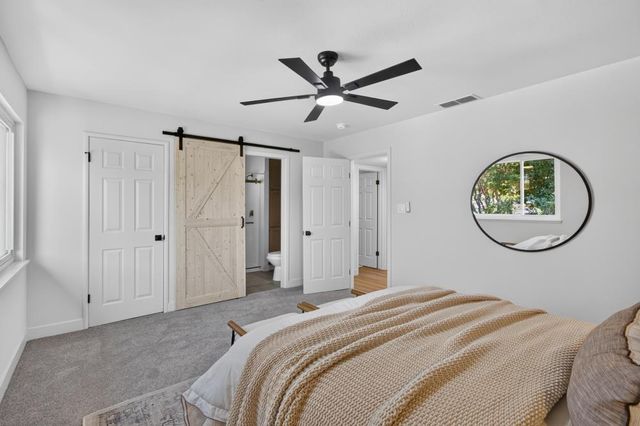 1056 Entrada Rd, Sacramento, CA 95864