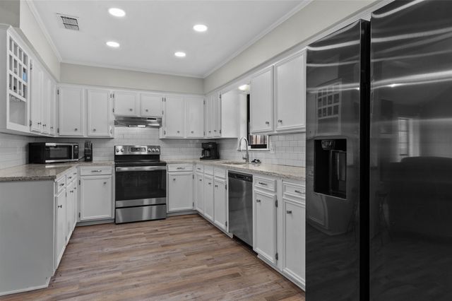 9319 Lytham Drive, Shreveport, LA 71129