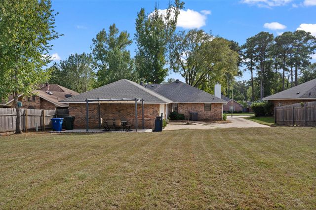 9319 Lytham Drive, Shreveport, LA 71129