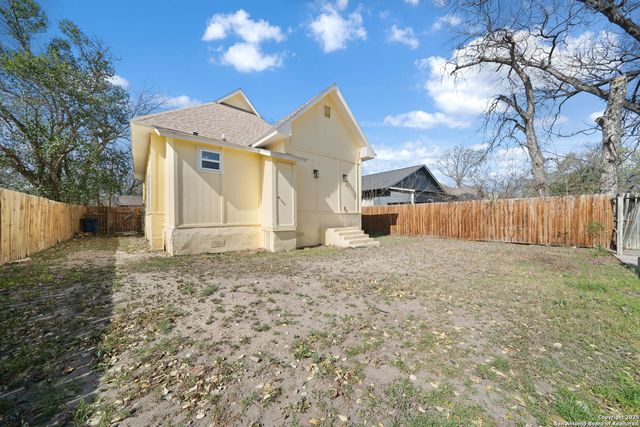 414 Wharton, San Antonio, TX 78210