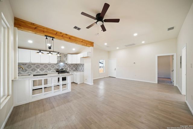 414 Wharton, San Antonio, TX 78210