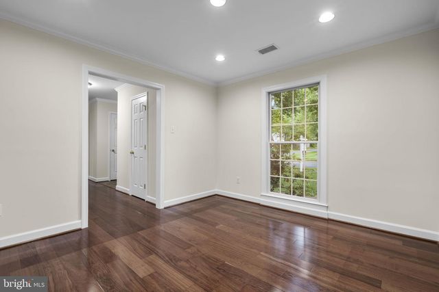 12754 KINSHIP DR, Herndon, VA 20171