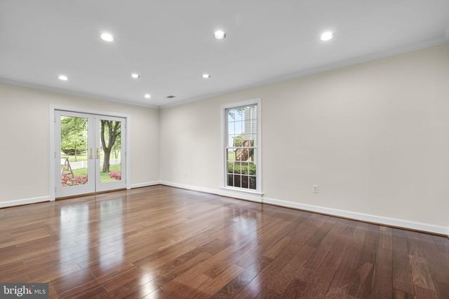 12754 KINSHIP DR, Herndon, VA 20171