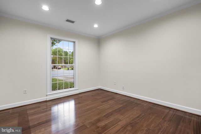 12754 KINSHIP DR, Herndon, VA 20171