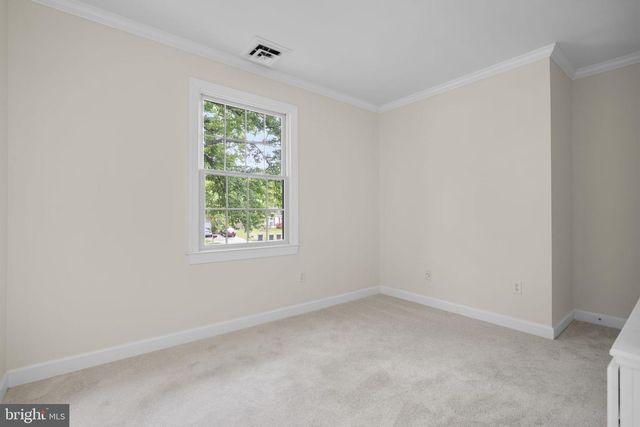 12754 KINSHIP DR, Herndon, VA 20171