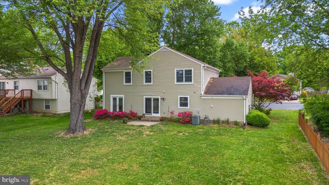12754 KINSHIP DR, Herndon, VA 20171