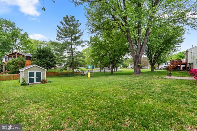 12754 KINSHIP DR, Herndon, VA 20171