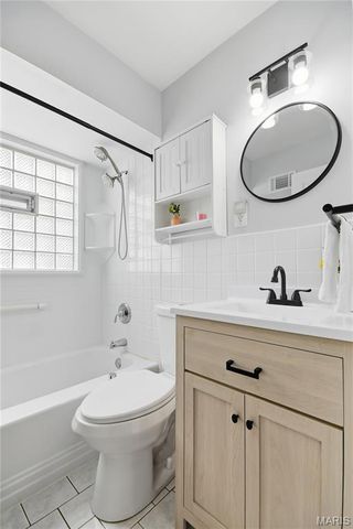 733 Forman Road, St Louis, MO 63123