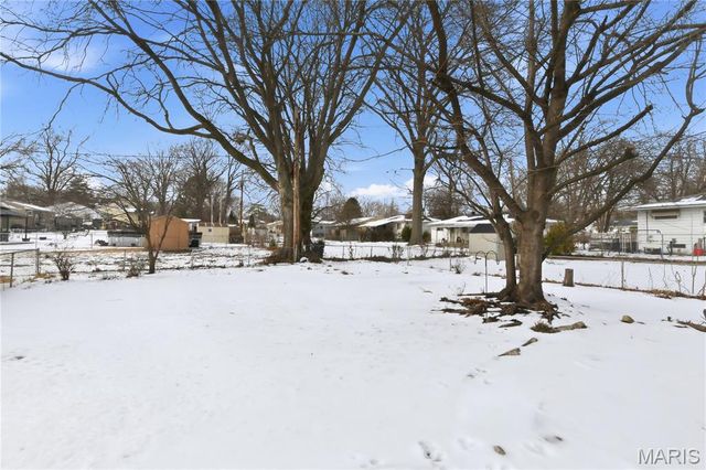 733 Forman Road, St Louis, MO 63123