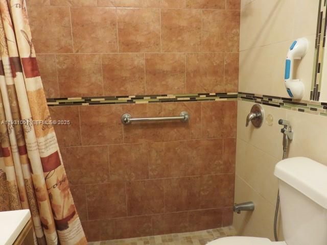 2820 SW 16th Ter EFF, Miami, FL 33145