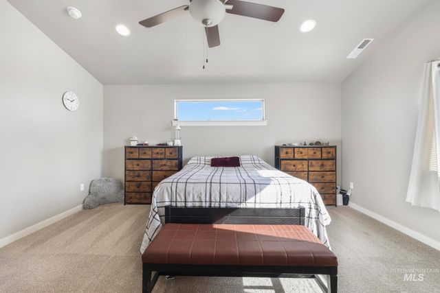 2786 Whitebark Ln, Twin Falls, ID 83301