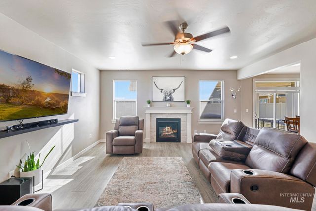 2786 Whitebark Ln, Twin Falls, ID 83301