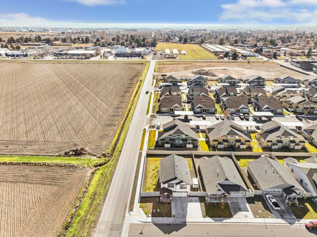 2786 Whitebark Ln, Twin Falls, ID 83301