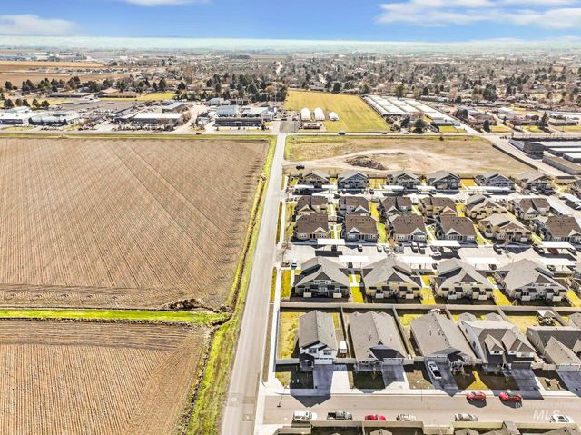 2786 Whitebark Ln, Twin Falls, ID 83301