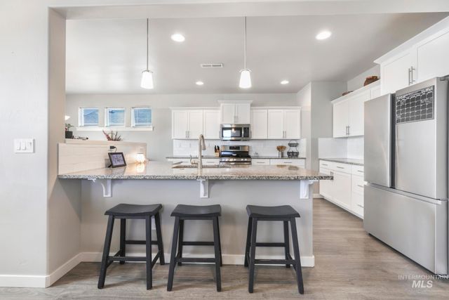 2786 Whitebark Ln, Twin Falls, ID 83301