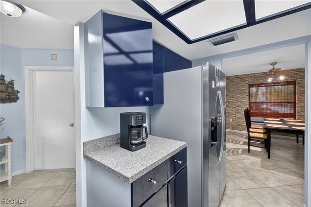 1224 NE 4th PL, Cape Coral, FL 33909