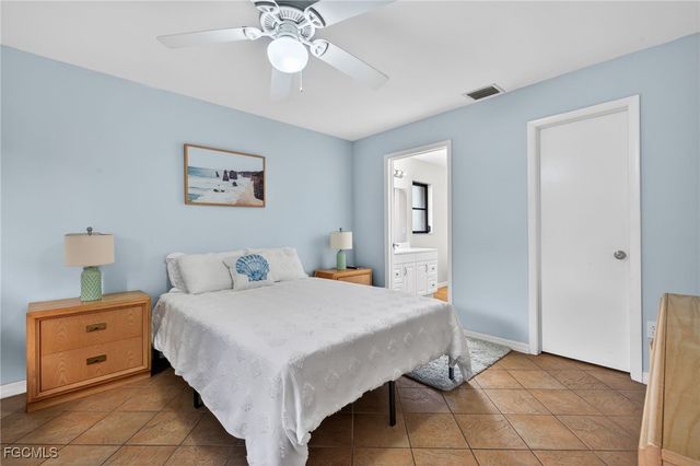 1224 NE 4th PL, Cape Coral, FL 33909