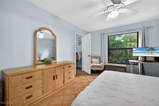 1224 NE 4th PL, Cape Coral, FL 33909