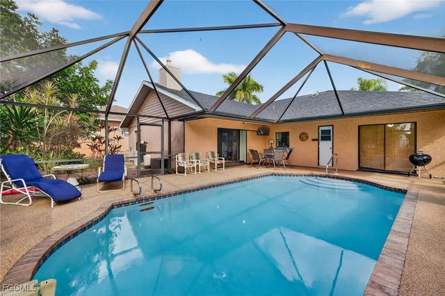 1224 NE 4th PL, Cape Coral, FL 33909