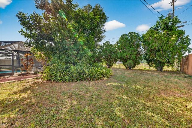 1224 NE 4th PL, Cape Coral, FL 33909