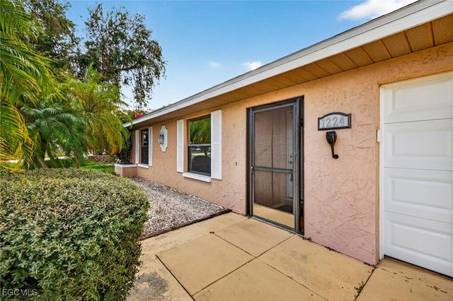1224 NE 4th PL, Cape Coral, FL 33909