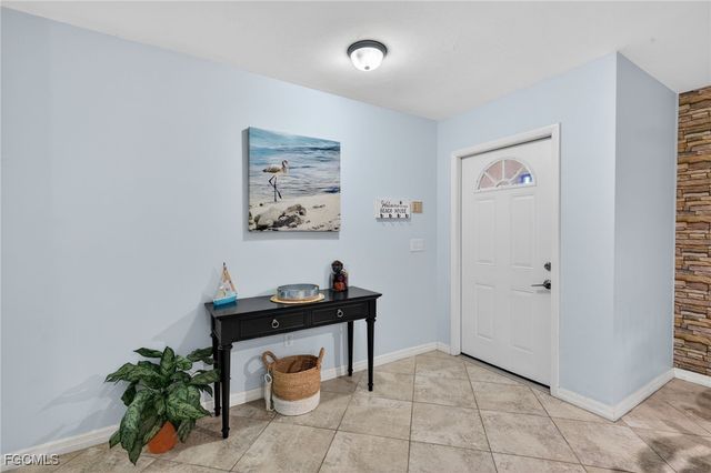 1224 NE 4th PL, Cape Coral, FL 33909