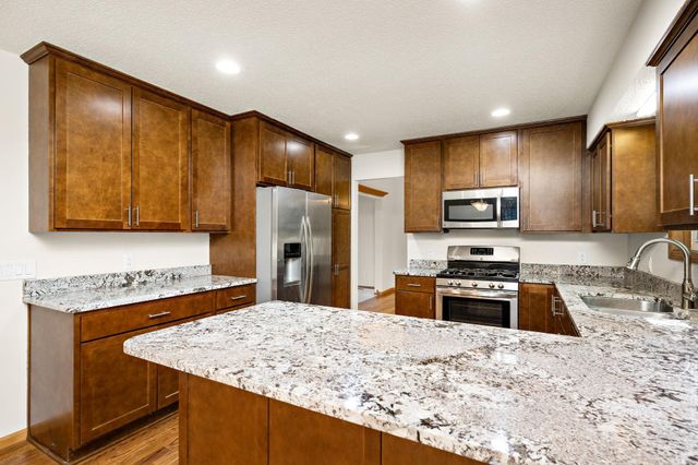 8350 169th Street W, Lakeville, MN 55044