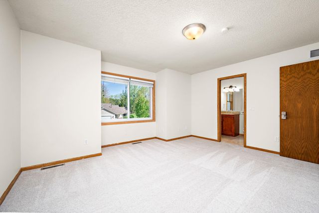 8350 169th Street W, Lakeville, MN 55044