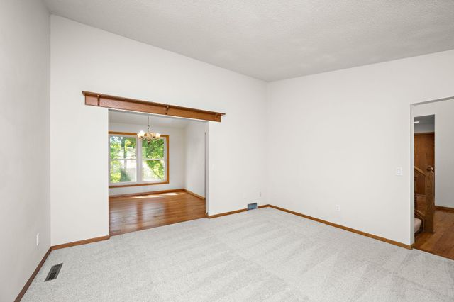 8350 169th Street W, Lakeville, MN 55044