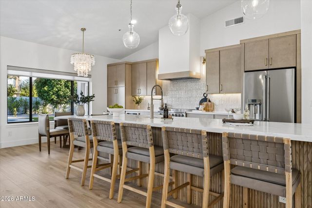 10737 E TERRA Drive, Scottsdale, AZ 85258