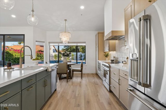 10737 E TERRA Drive, Scottsdale, AZ 85258