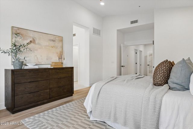 10737 E TERRA Drive, Scottsdale, AZ 85258