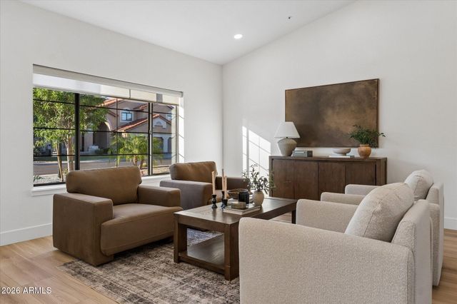 10737 E TERRA Drive, Scottsdale, AZ 85258