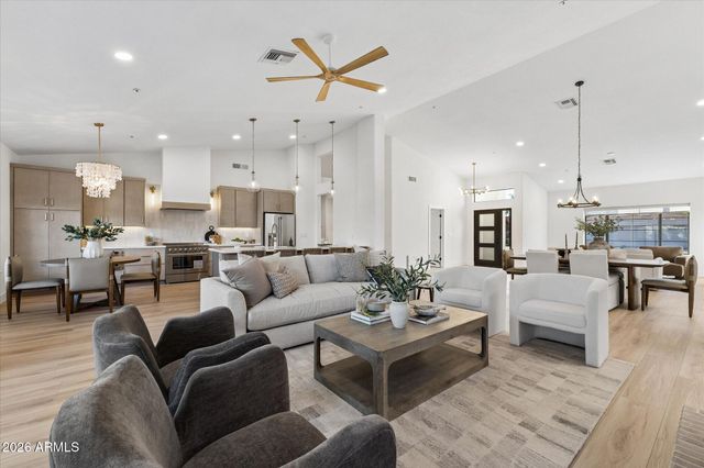 10737 E TERRA Drive, Scottsdale, AZ 85258
