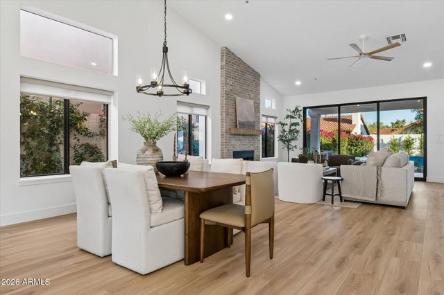 10737 E TERRA Drive, Scottsdale, AZ 85258