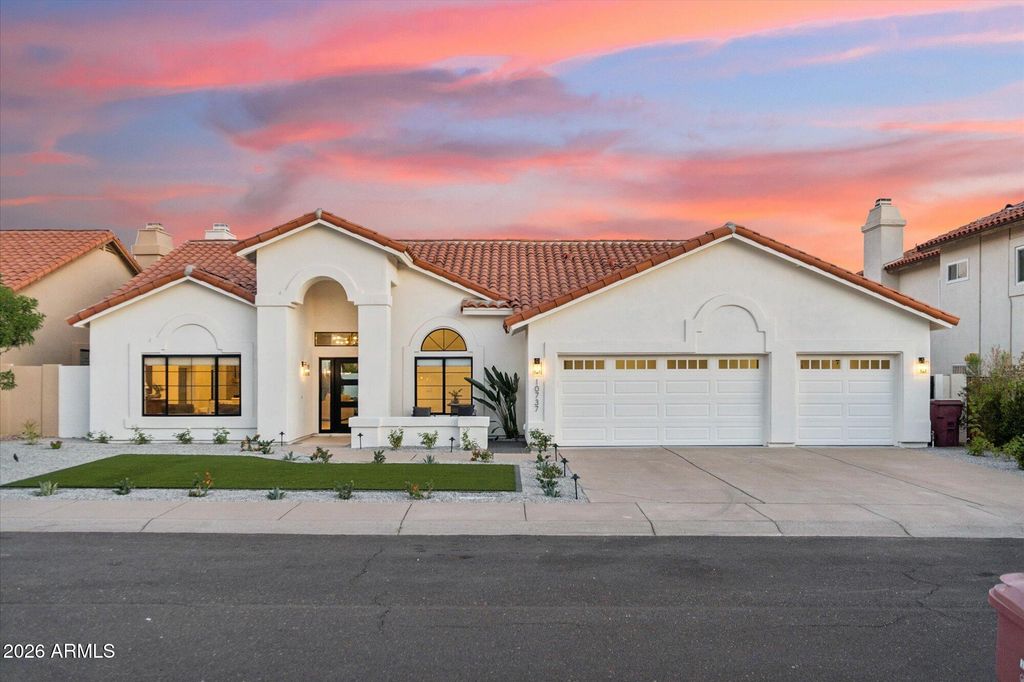 10737 E TERRA Drive, Scottsdale, AZ 85258