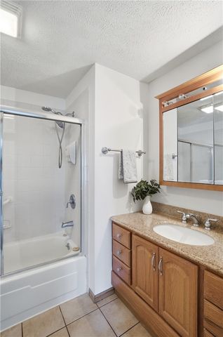 6650 Ranch Hill Drive, Clayton, OH 45415