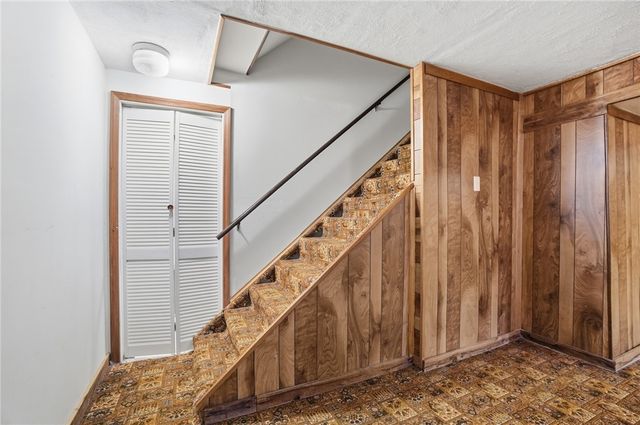 6650 Ranch Hill Drive, Clayton, OH 45415