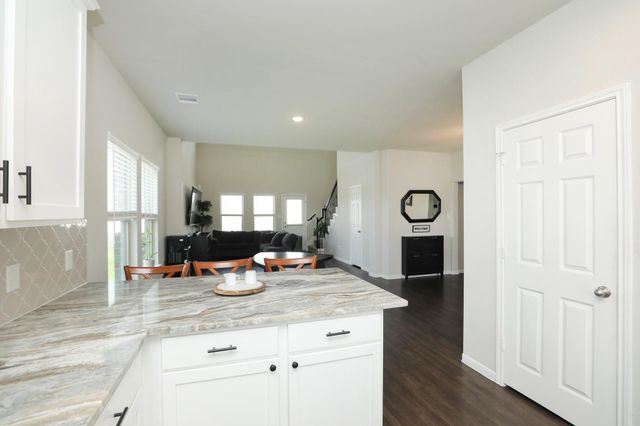 2401 Sequoia Grove Drive, Rosharon, TX 77583