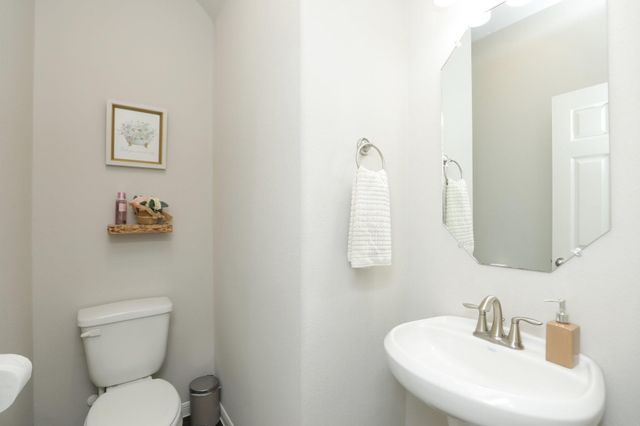 2401 Sequoia Grove Drive, Rosharon, TX 77583