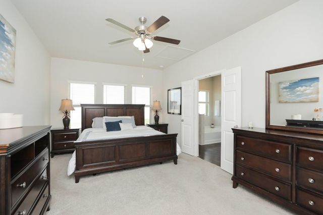 2401 Sequoia Grove Drive, Rosharon, TX 77583