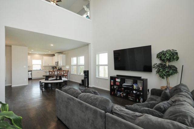 2401 Sequoia Grove Drive, Rosharon, TX 77583