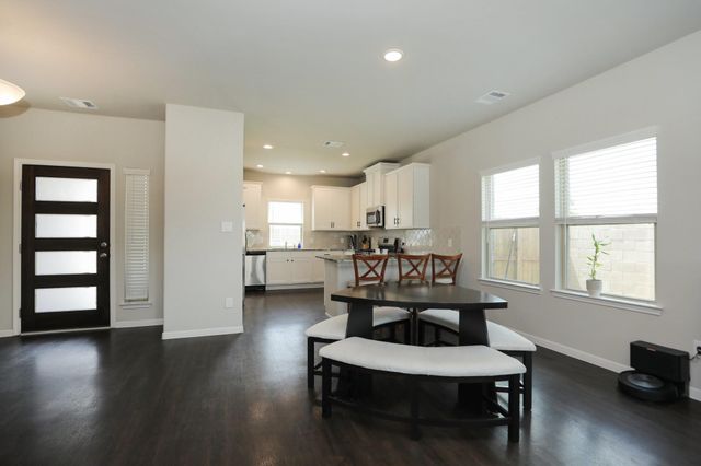 2401 Sequoia Grove Drive, Rosharon, TX 77583