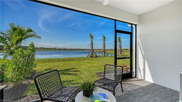 5034 Draco CIR, Naples, FL 34120