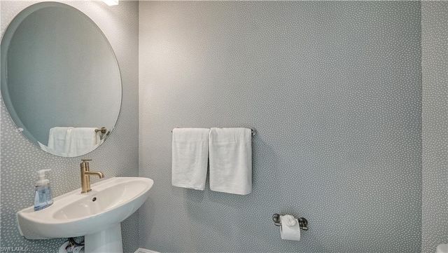5034 Draco CIR, Naples, FL 34120