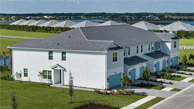 5034 Draco CIR, Naples, FL 34120