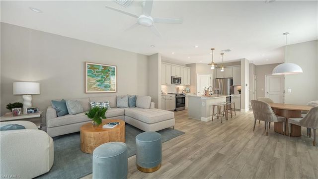 5034 Draco CIR, Naples, FL 34120